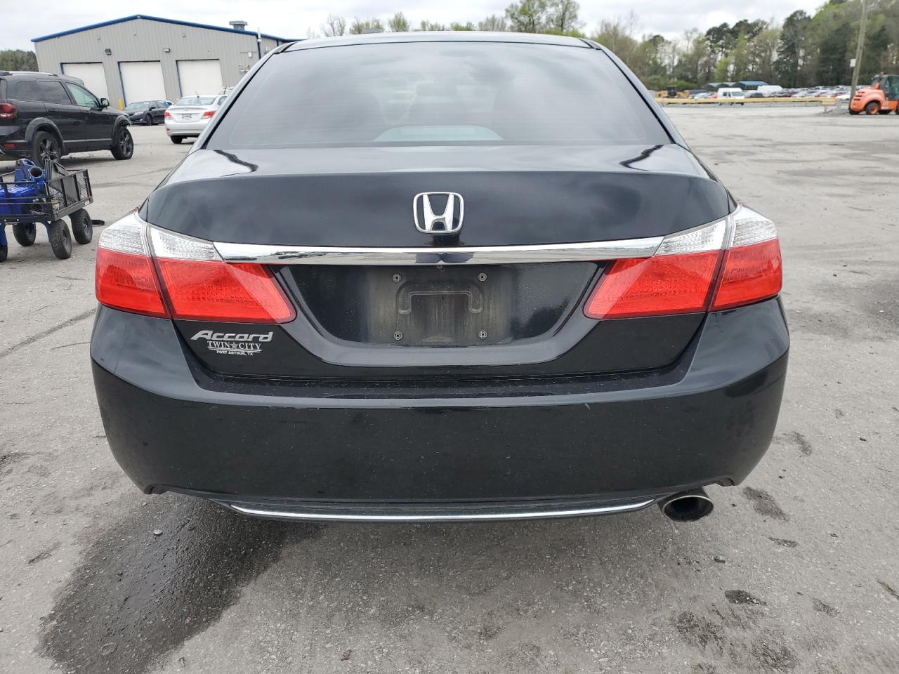 1HGCR2F34FA210962 2015 Honda Accord Lx