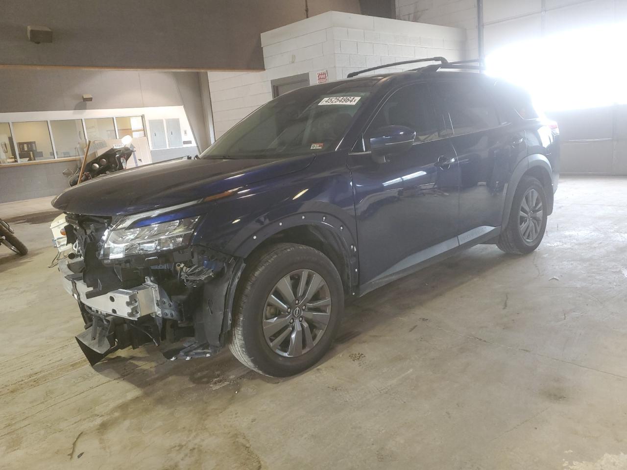 NISSAN PATHFINDER SV