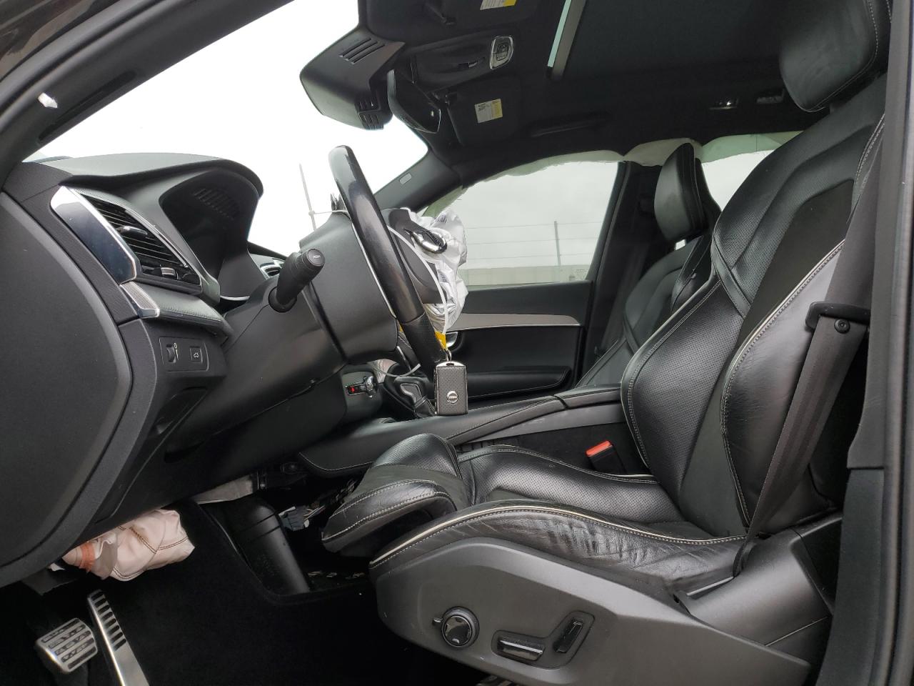 YV4A22PMXG1048559 VOLVO XC90 2016