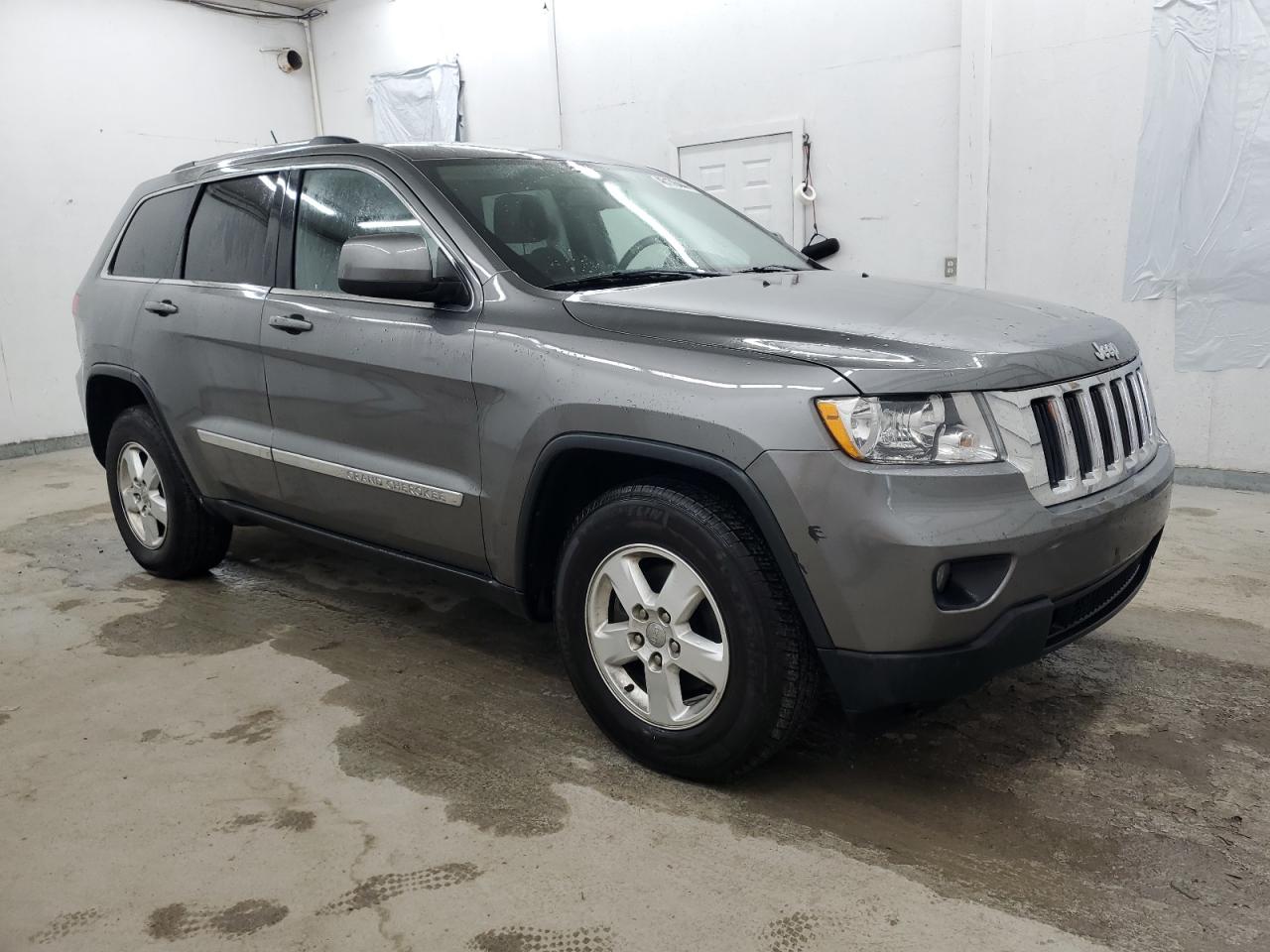 1C4RJFAG9CC272584 2012 Jeep Grand Cherokee Laredo