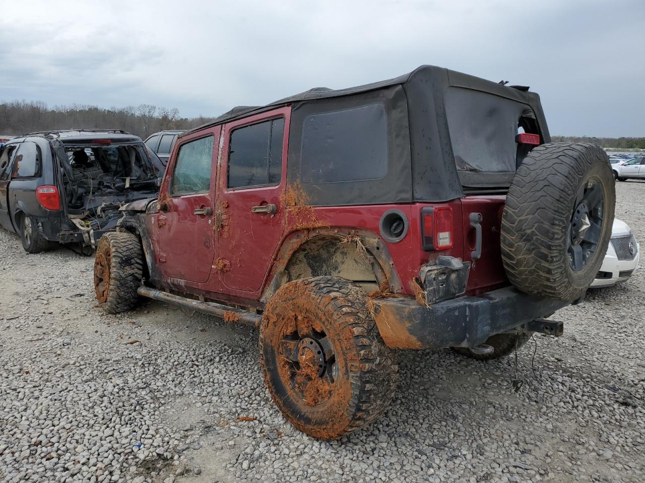 1C4HJWDG3DL518411 2013 Jeep Wrangler Unlimited Sport