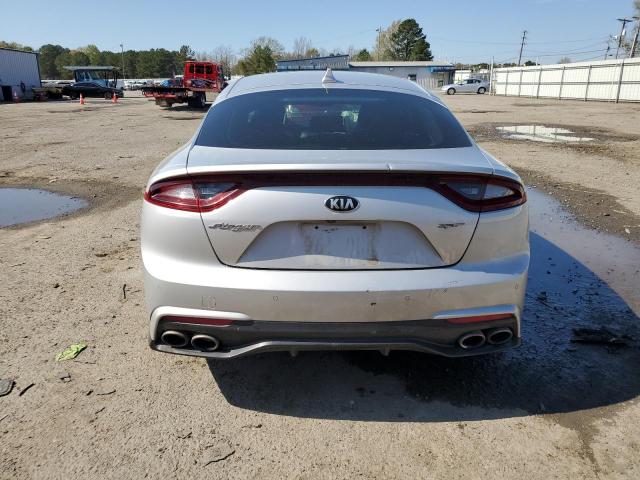 KNAE25LA2J6017492 2018 Kia Stinger Premium