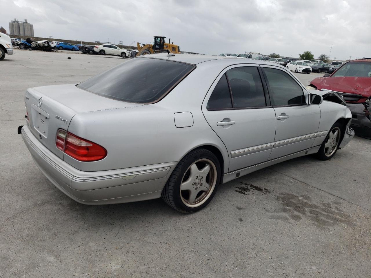 WDBJF65J71B228458 2001 Mercedes-Benz E 320