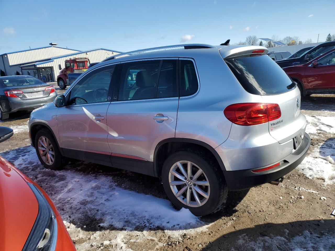 2017 Volkswagen Tiguan Wolfsburg vin: WVGRV7AX2HK015625