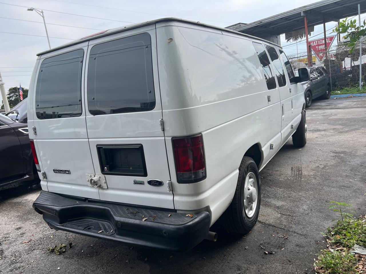 1FTNE1EW2ADA71706 2010 Ford Econoline E150 Van