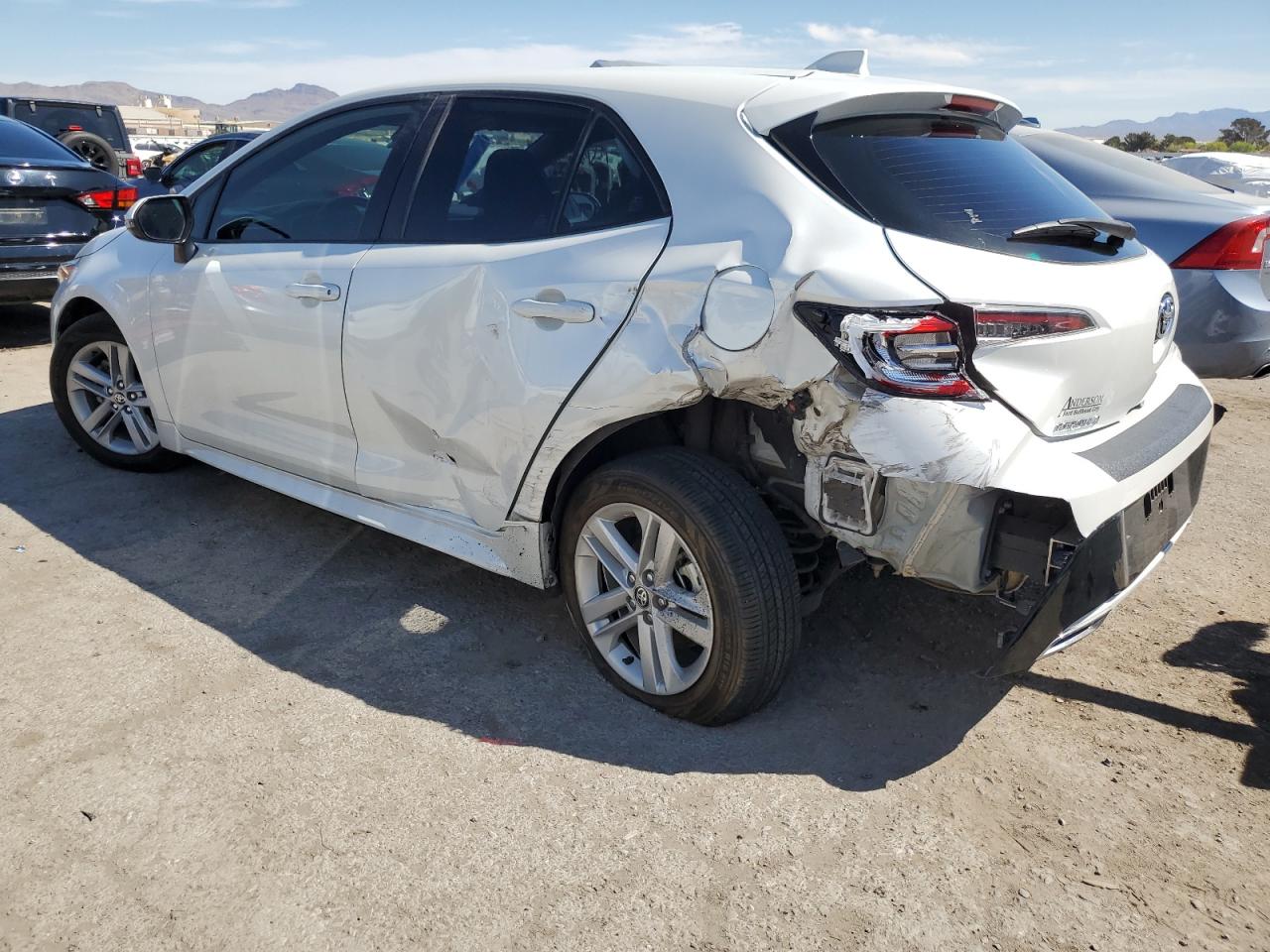 2022 Toyota Corolla Se vin: JTND4MBE2N3151185