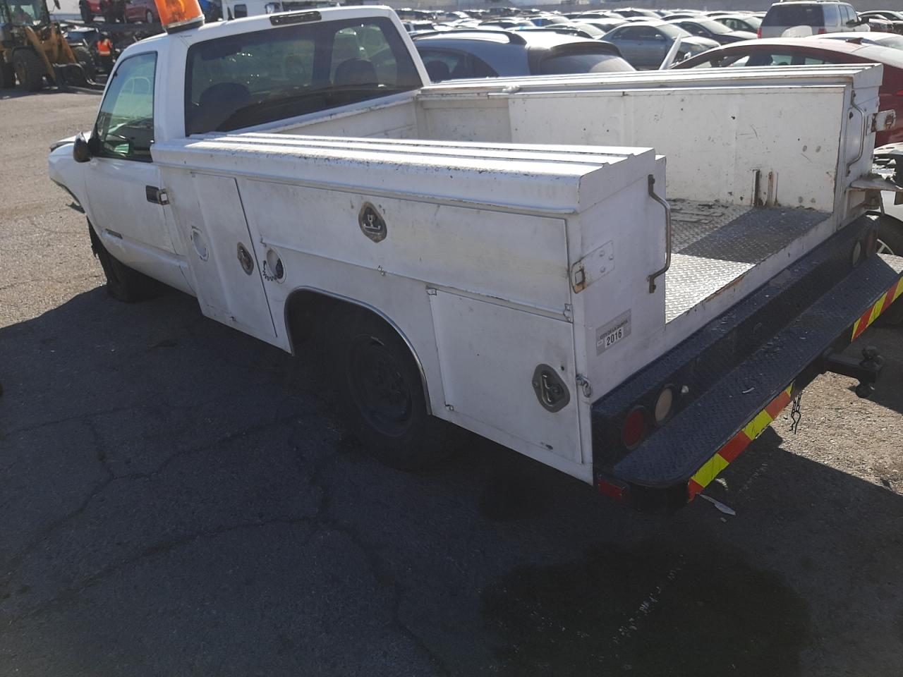 1GCGC24R2YF500180 2000 Chevrolet Gmt-400 C2500