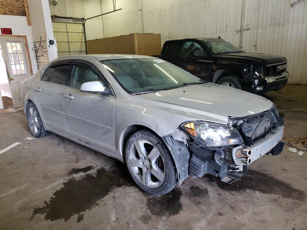 1G1ZD5E70BF297438 2011 Chevrolet Malibu 2Lt