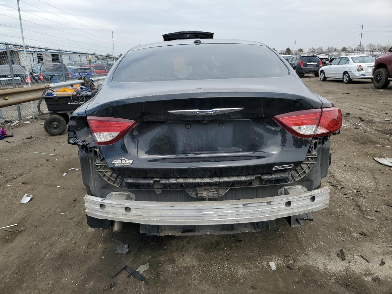 1C3CCCAB0FN711204 2015 Chrysler 200 Limited