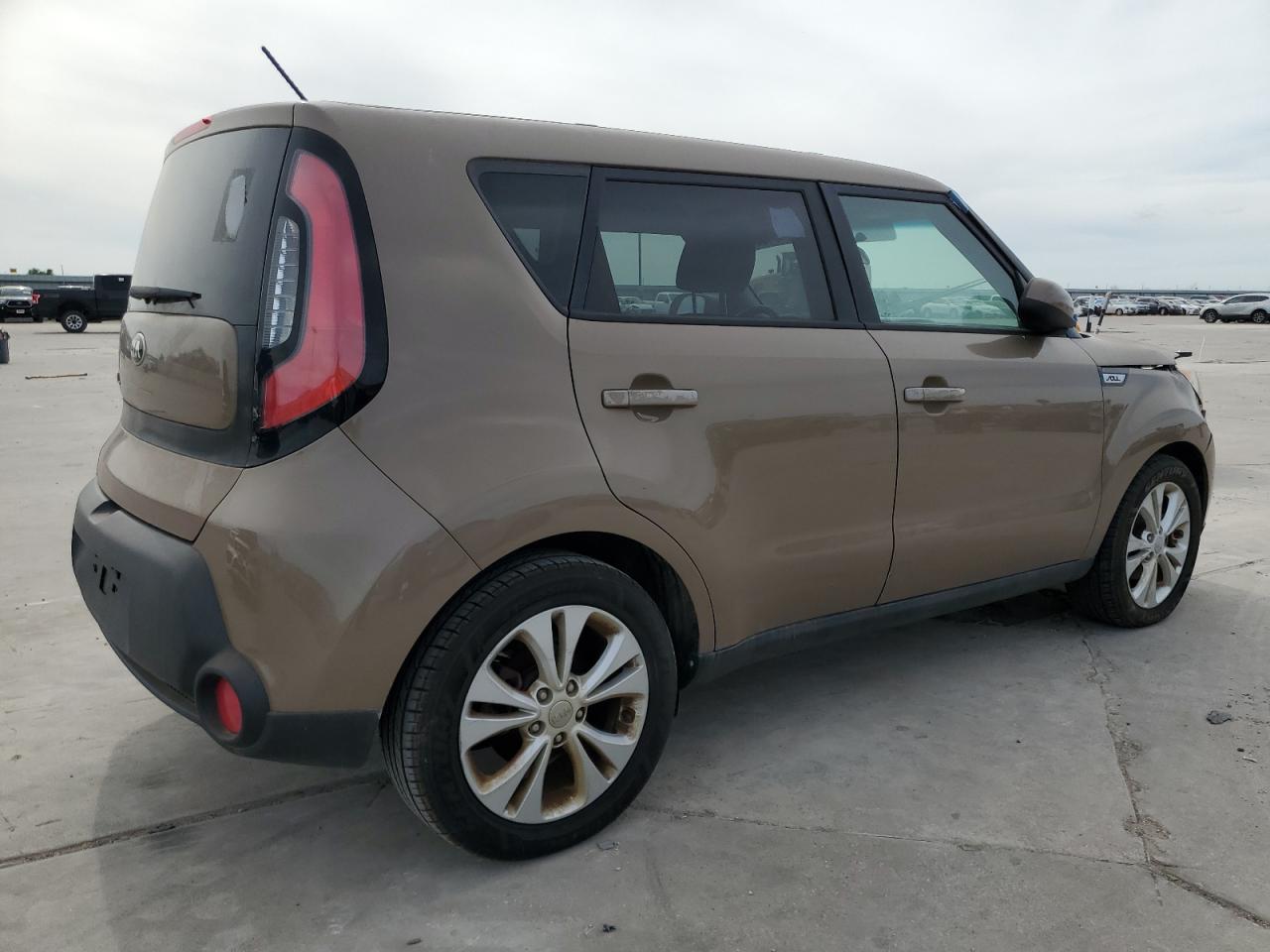 KNDJP3A58F7165077 2015 Kia Soul +