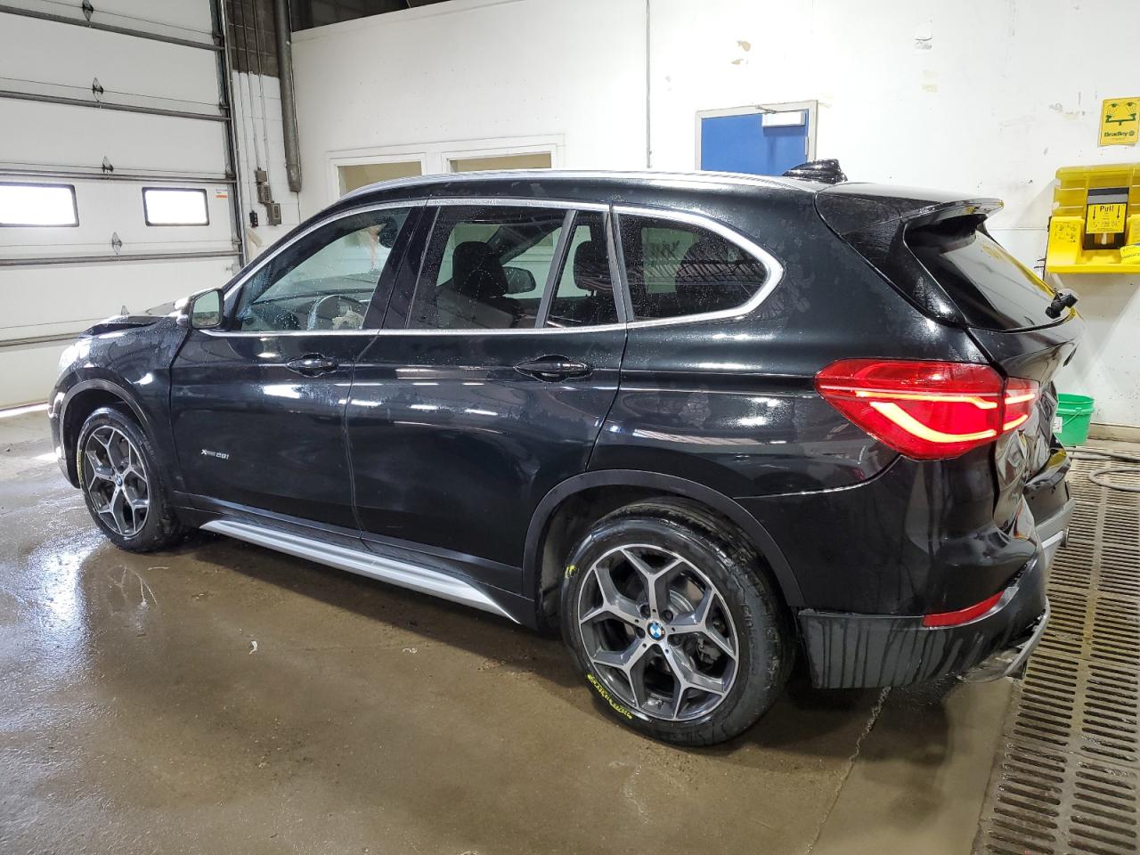 WBXHT3Z39G4A49652 2016 BMW X1 xDrive28I