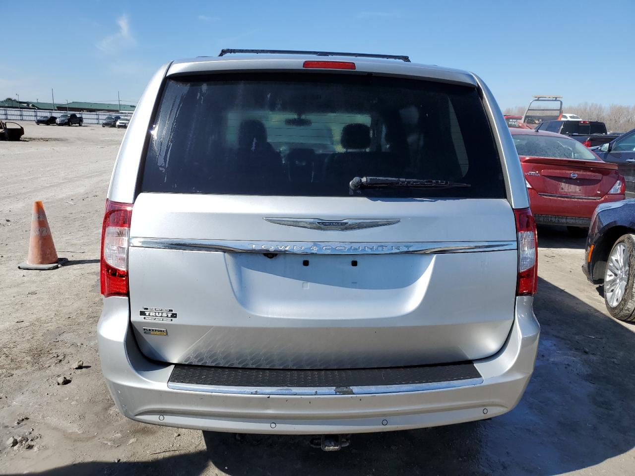 2C4RC1CG9CR382617 2012 Chrysler Town & Country Touring L