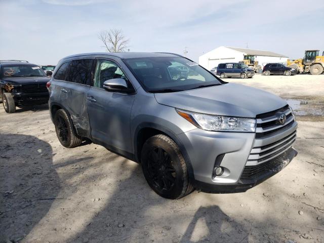 VIN 5TDKZRFH3KS572132 2019 Toyota Highlander, SE no.4