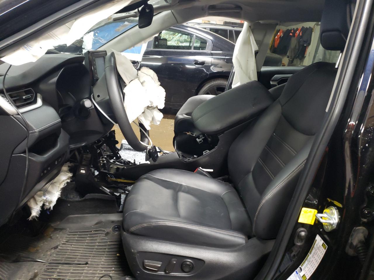 2T3A1RFV2NW270990 2022 Toyota Rav4 Xle Premium