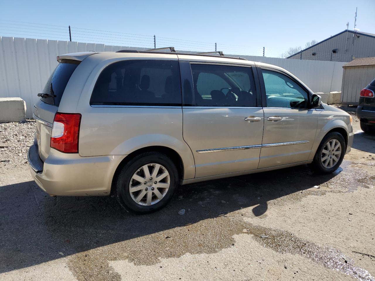 2014 Chrysler Town & Country Touring vin: 2C4RC1BG9ER112033