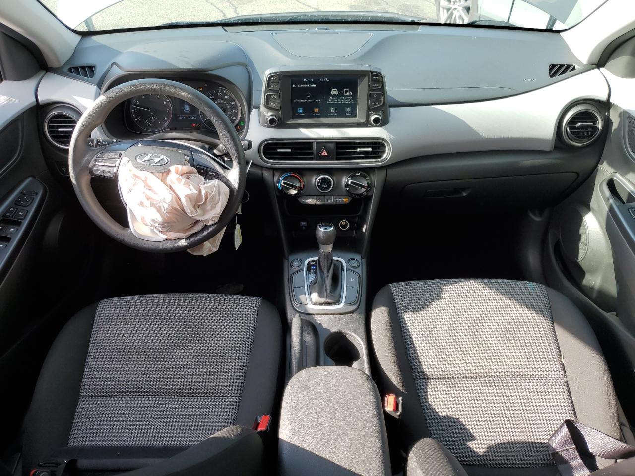 KM8K1CAA2LU469355 2020 Hyundai Kona Se