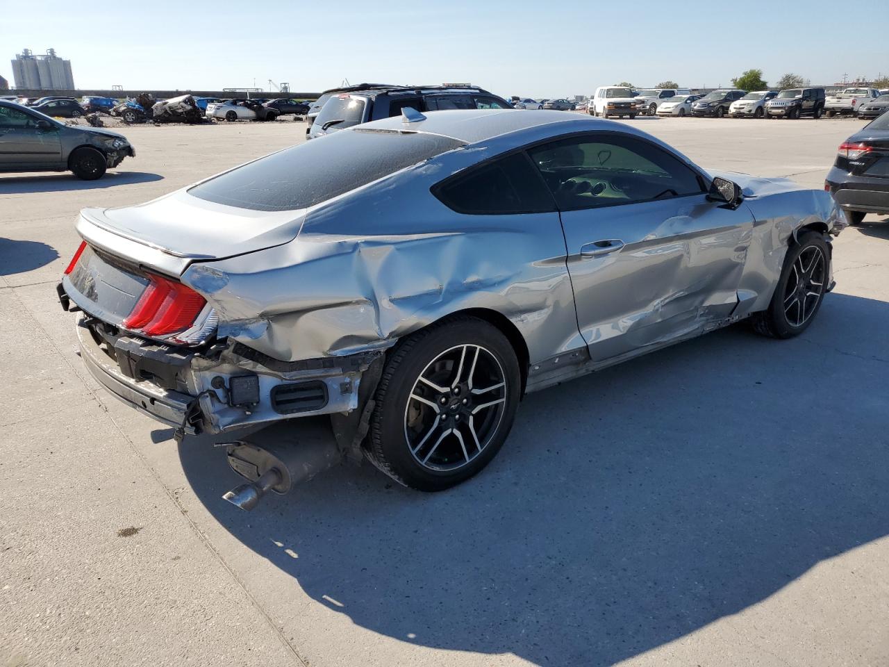 2022 Ford Mustang vin: 1FA6P8TH8N5129030