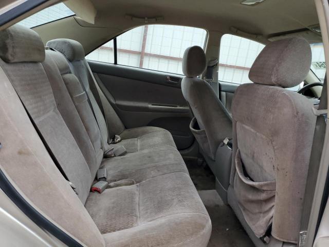 2004 Toyota Camry Le VIN: JTDBE32K640263447 Lot: 46001764