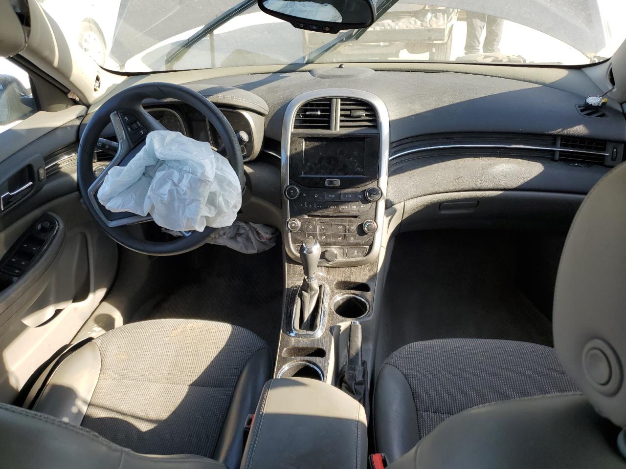 1G11C5SL2FF211019 2015 Chevrolet Malibu 1Lt