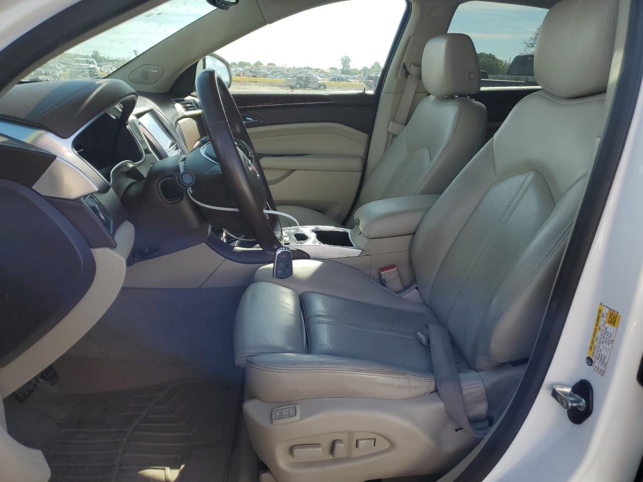 3GYFNEE30GS501236 CADILLAC SRX 2016