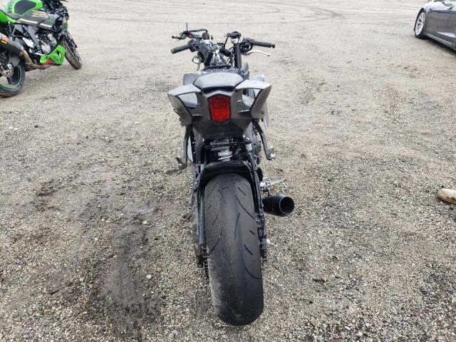 2019 YAMAHA YZFR6 JYARJ28E2KA004155