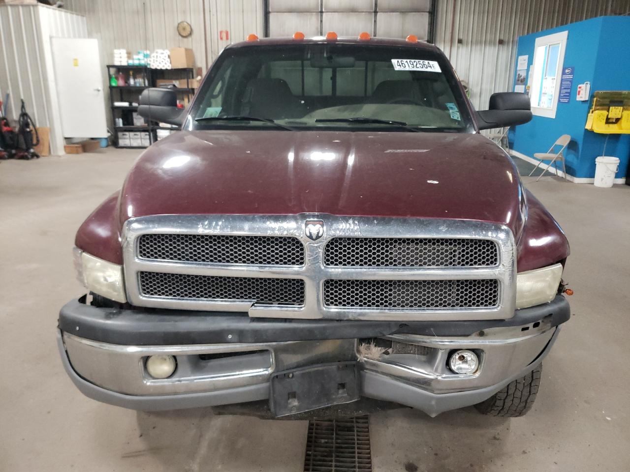1B7MF3364YJ137675 2000 Dodge Ram 3500