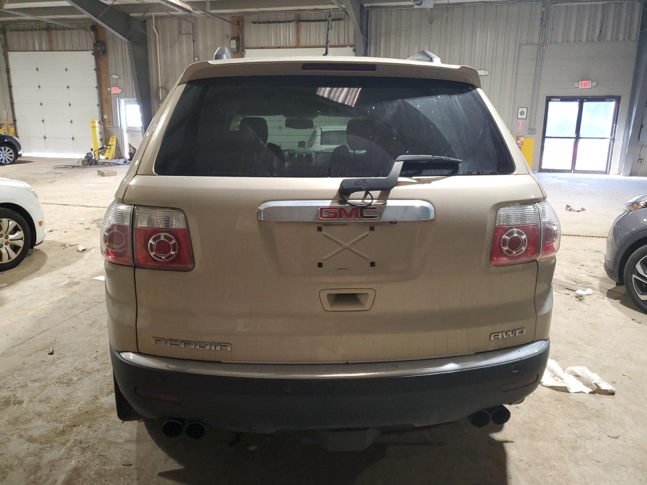 1GKLVLED5AJ112983 2010 GMC Acadia Sle