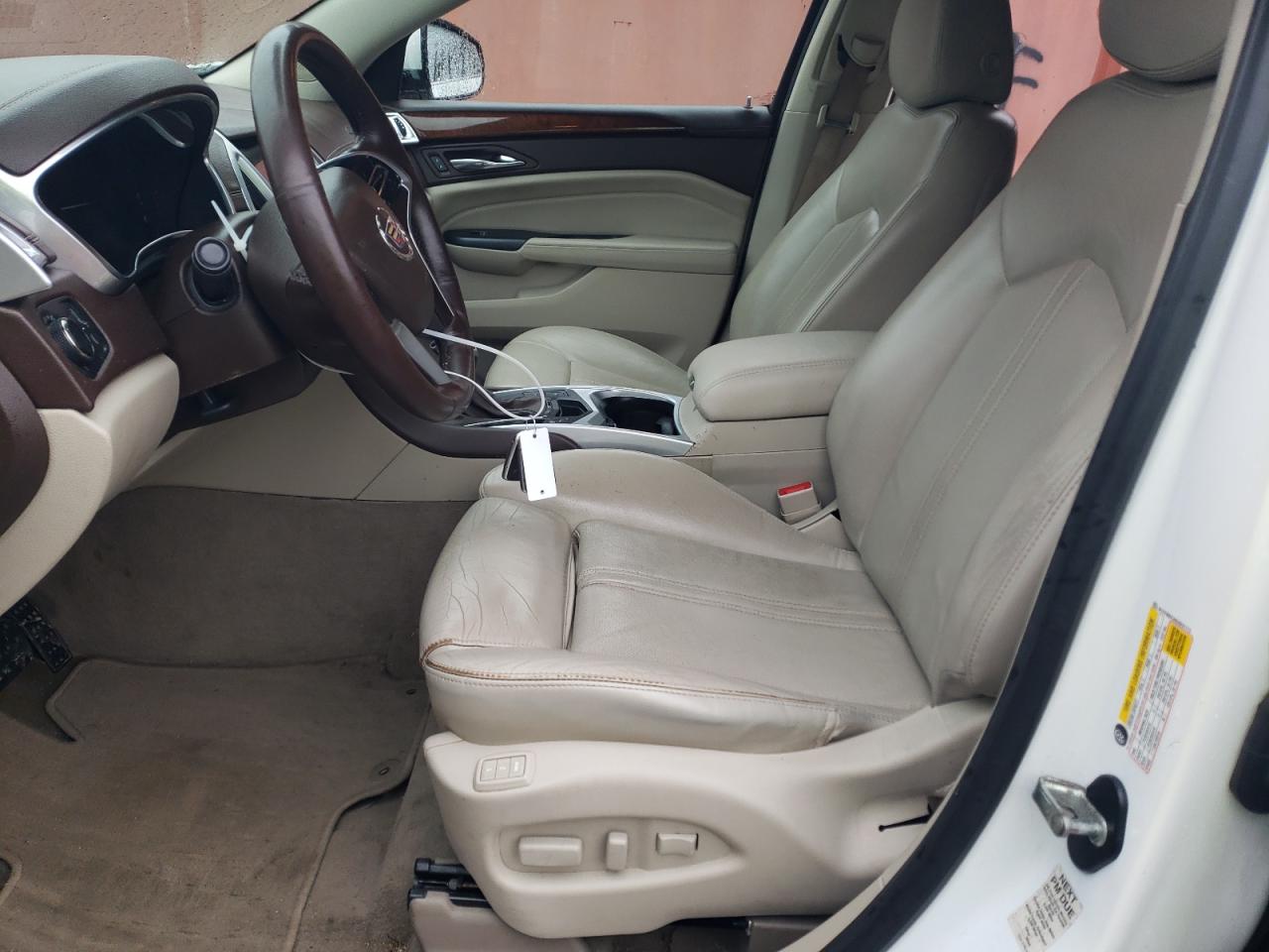 CADILLAC SRX LUXURY -