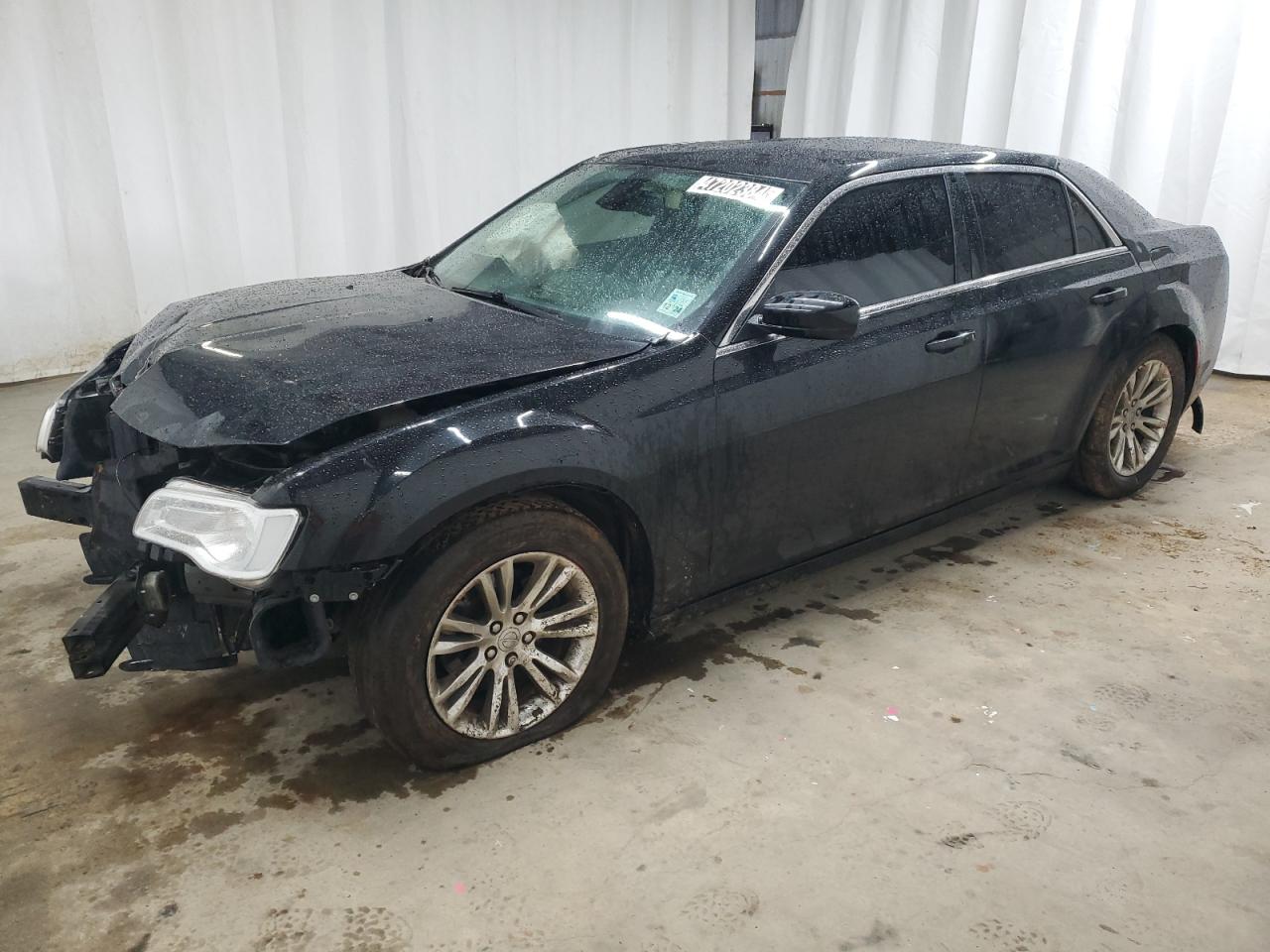 2C3CCAAG1KH601393 2019 Chrysler 300 Touring