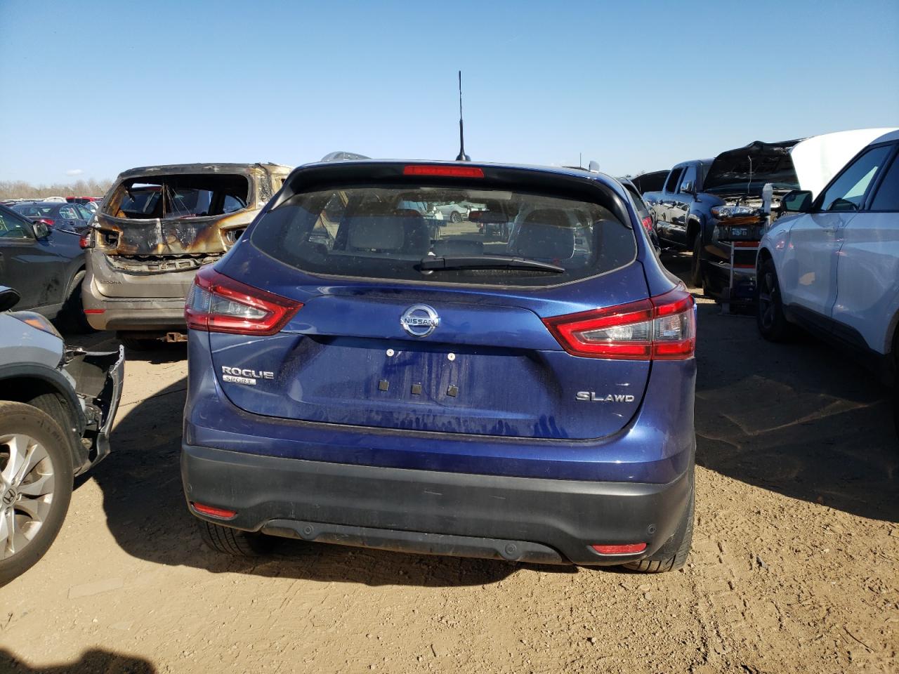 VIN: JN1BJ1CW5LW366617 2020 NISSAN ROGUE