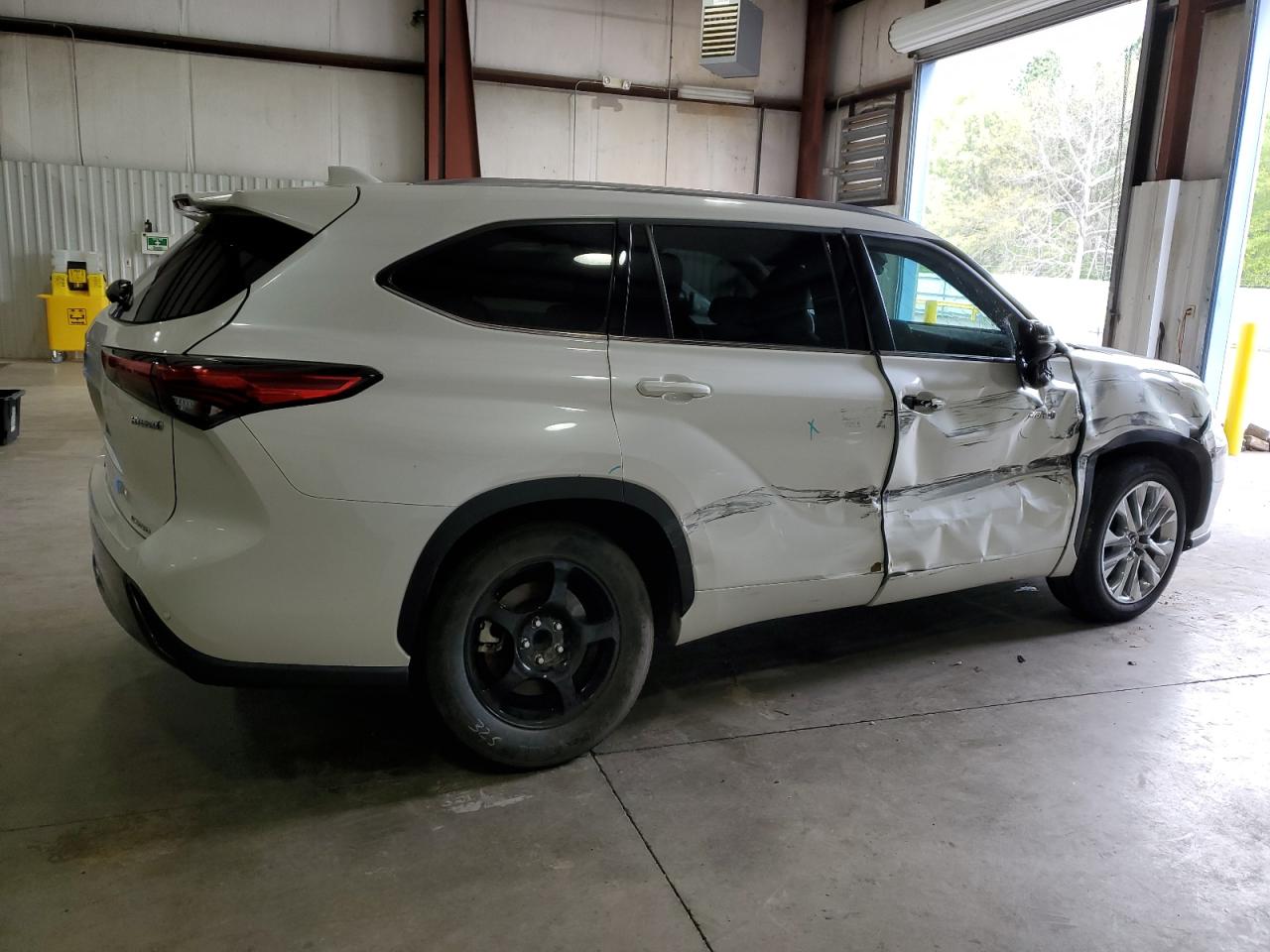 5TDYARAH4LS001971 2020 Toyota Highlander Hybrid Limited