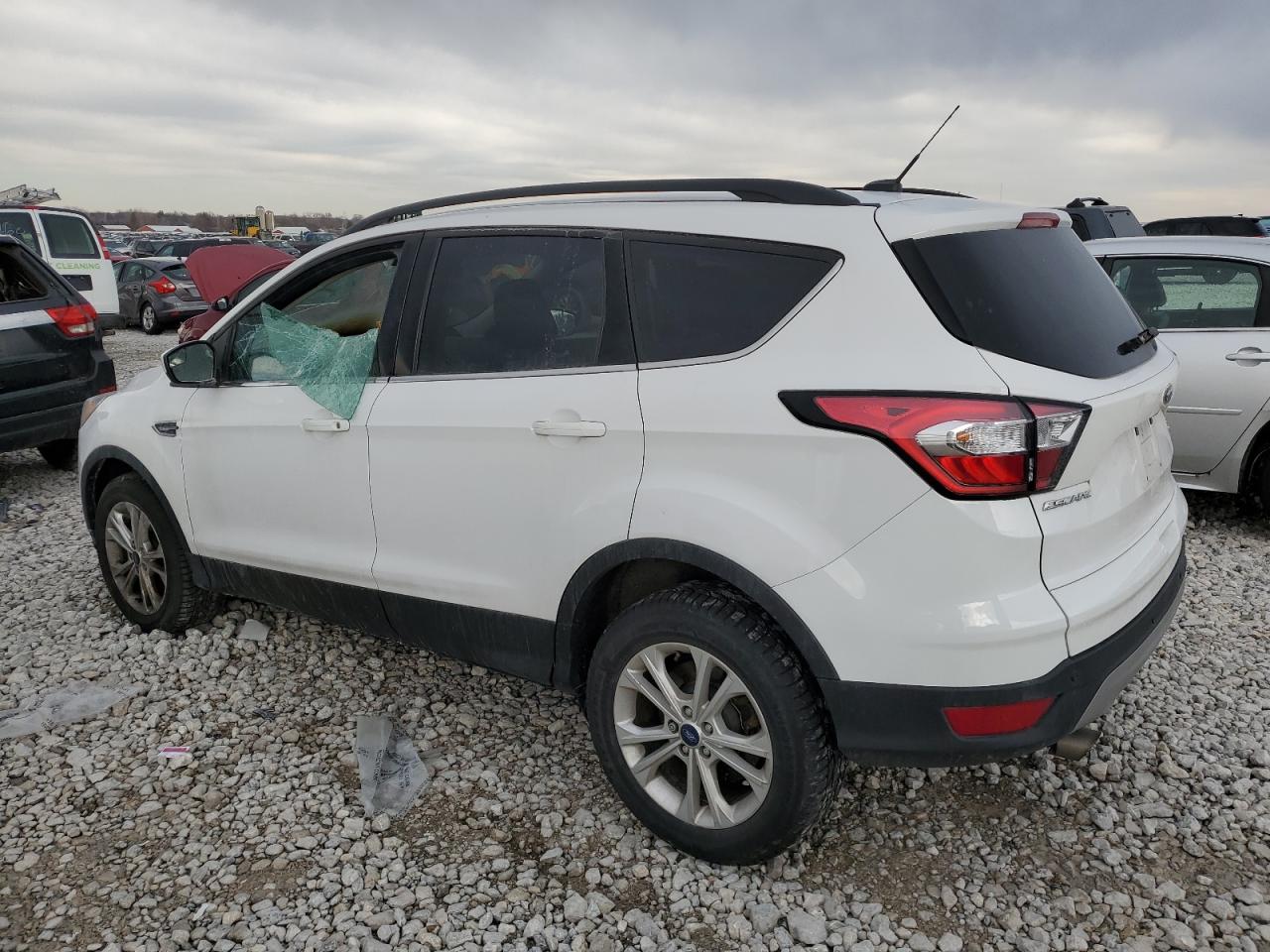 1FMCU9GDXJUC53170 2018 Ford Escape Se