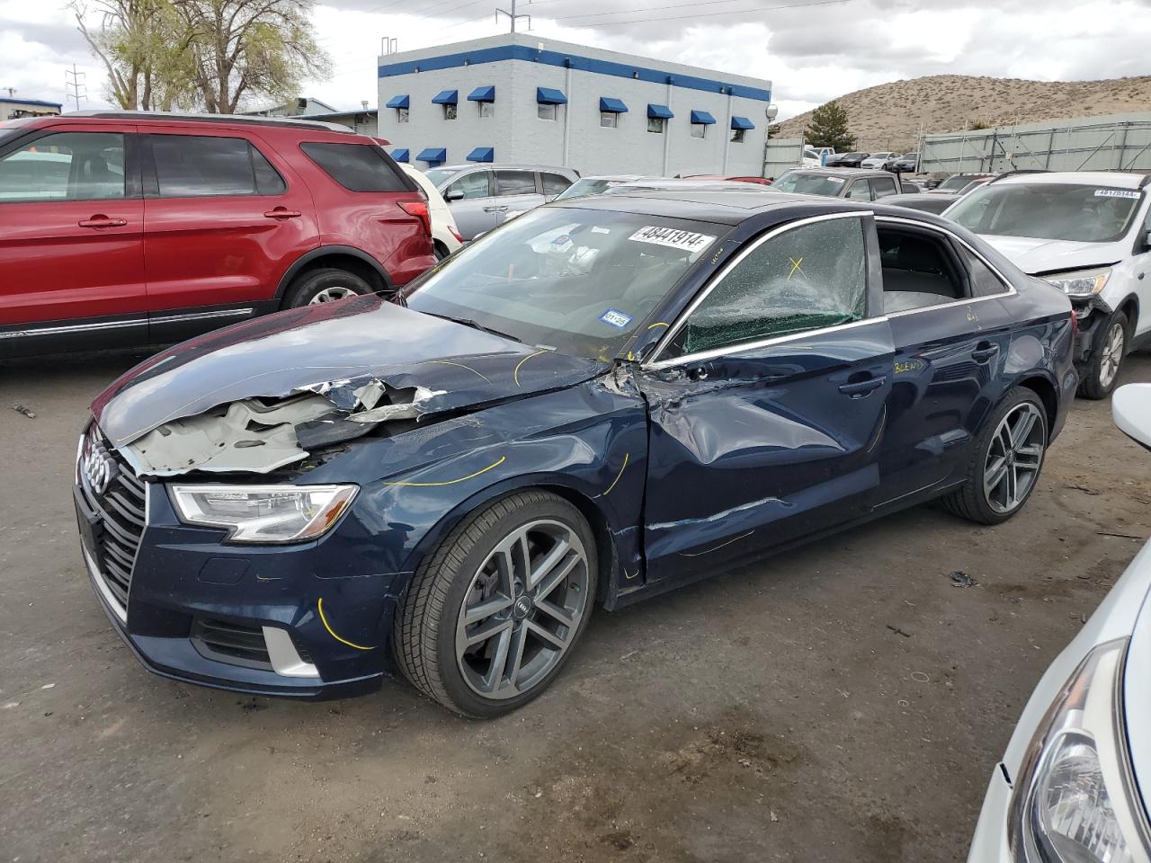 2019 Audi A3 Premium vin: WAUBEGFF3KA113773