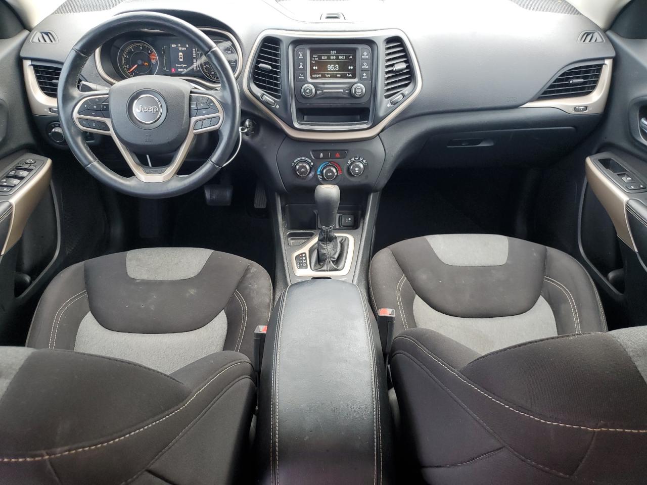 1C4PJLABXHD240805 2017 Jeep Cherokee Sport