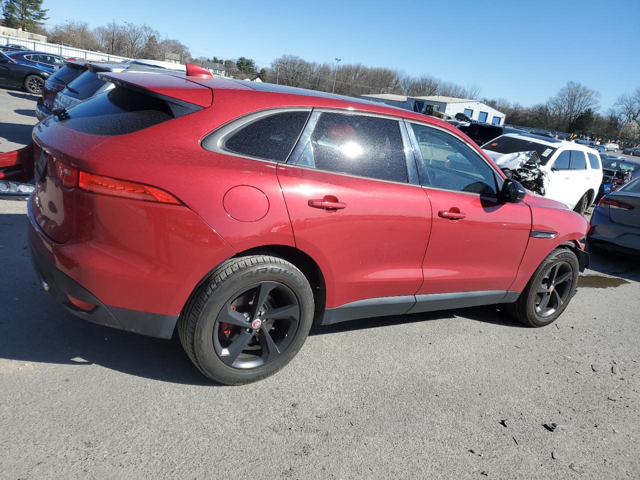 SADCJ2GX6JA235303 2018 Jaguar F-Pace Premium