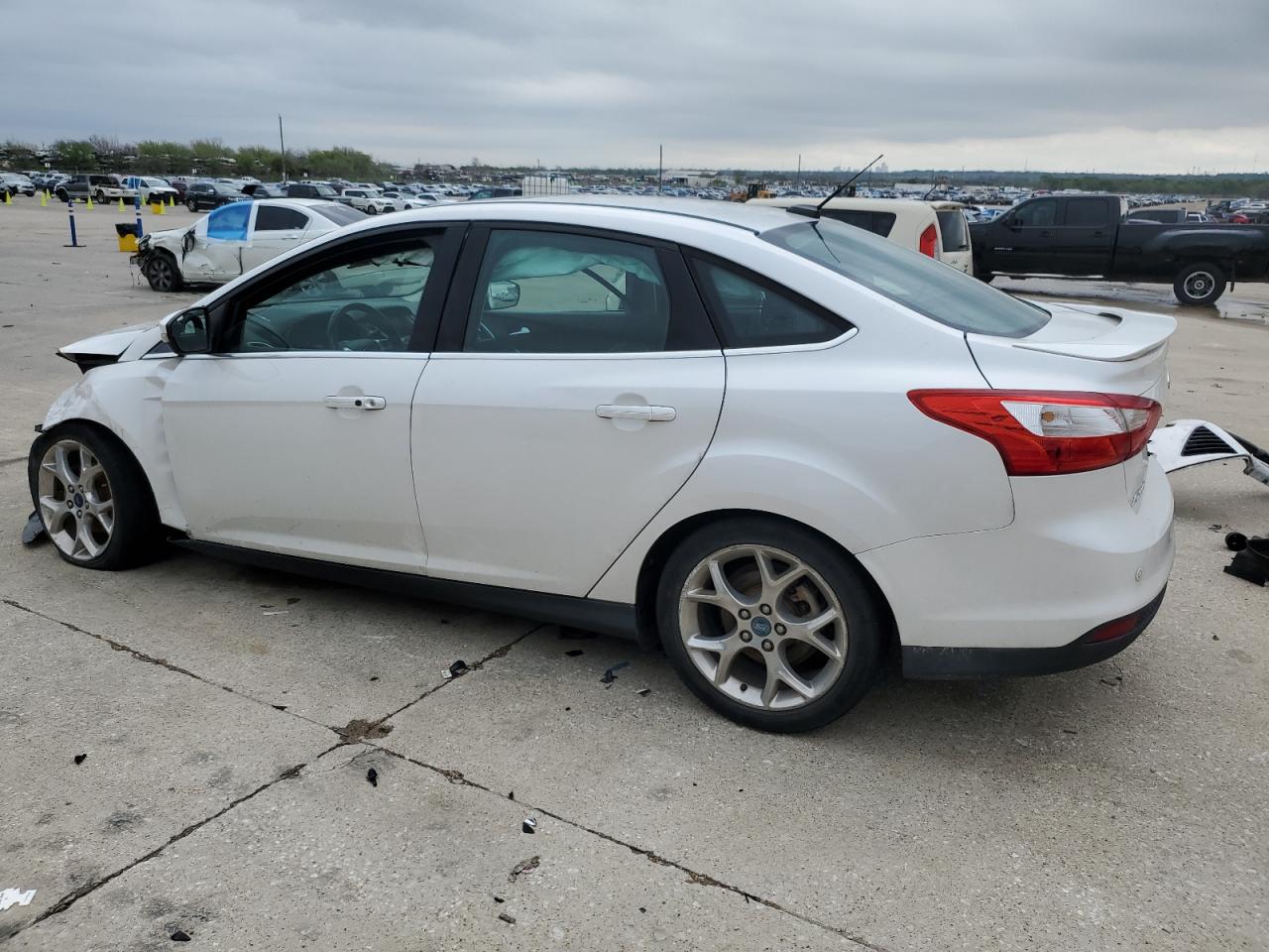 1FADP3J22EL253606 2014 Ford Focus Titanium