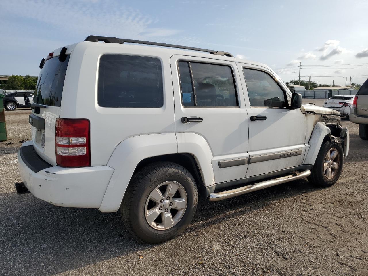 1C4PJLAK5CW105633 2012 Jeep Liberty Sport