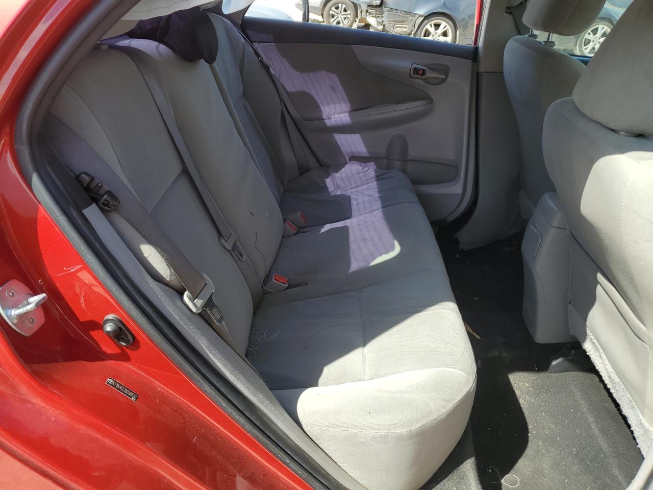 2T1BU4EE2BC569532 2011 Toyota Corolla Base