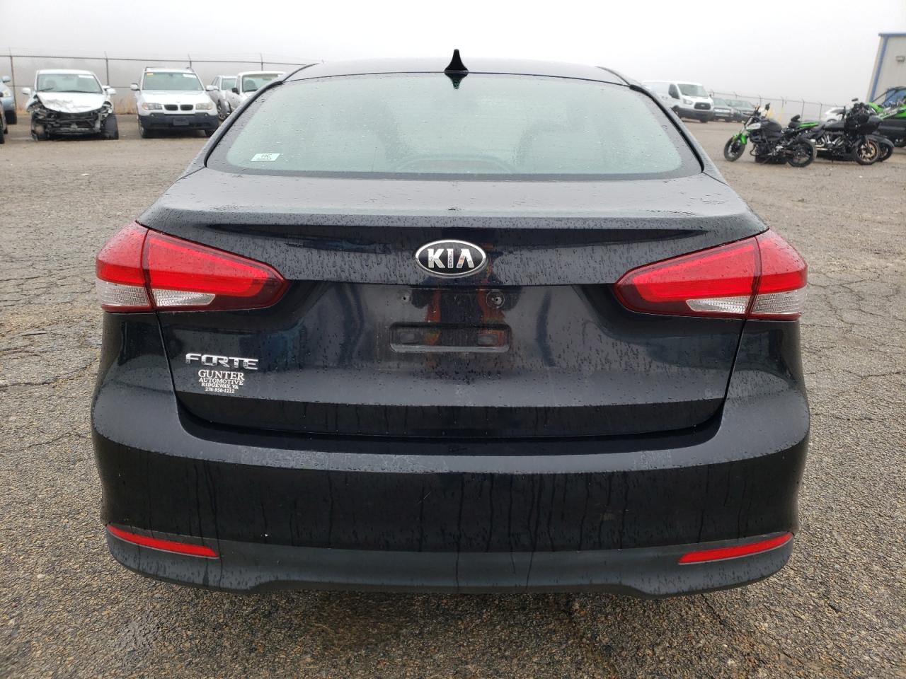 3KPFK4A78JE169313 2018 Kia Forte Lx