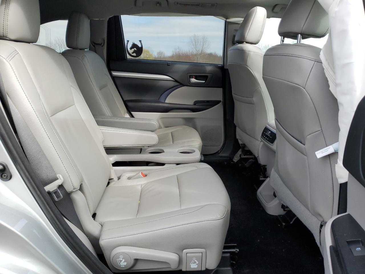 5TDJZRFH3JS559469 TOYOTA HIGHLANDER 2018