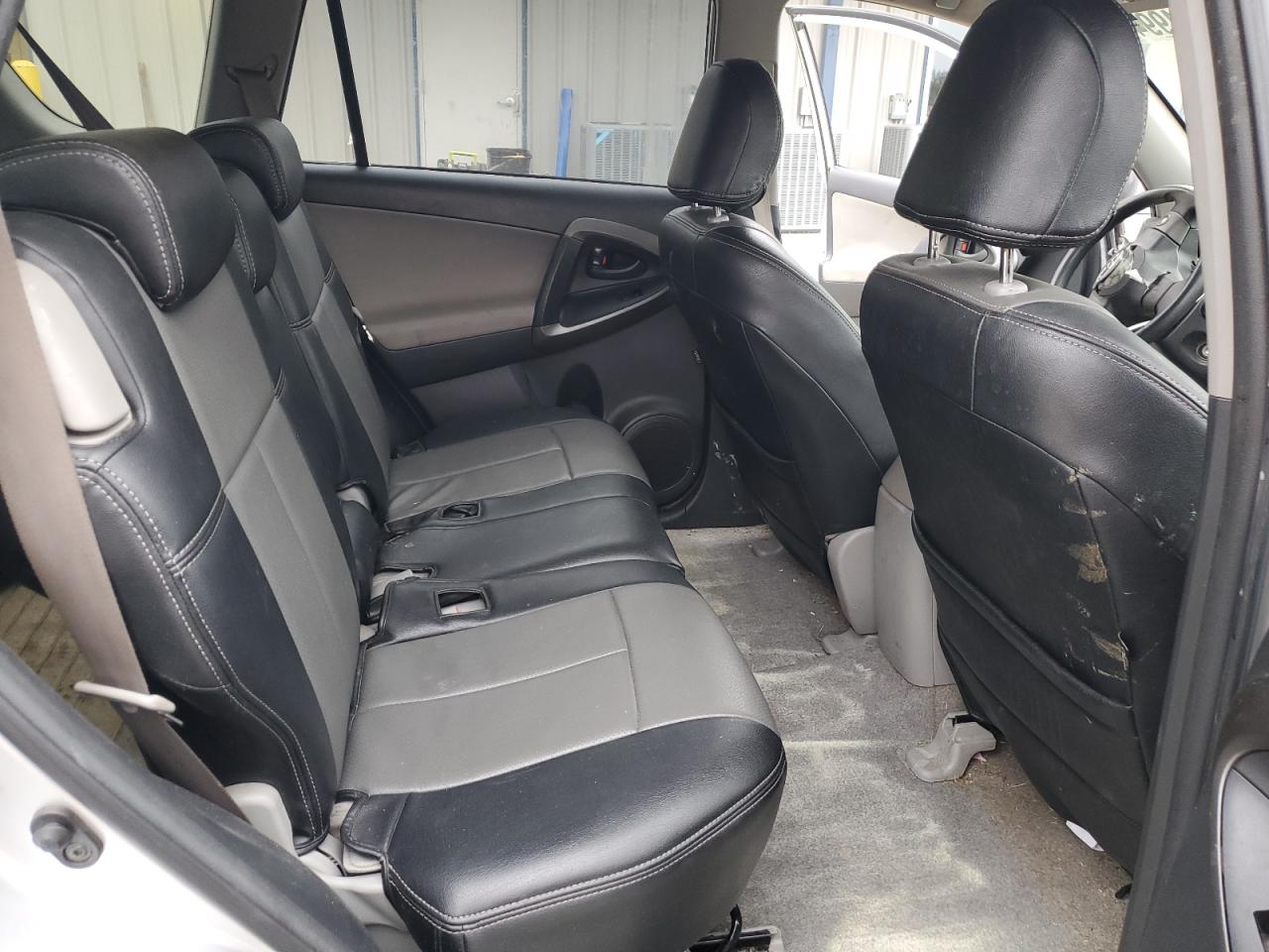 JTMZF4DV4AD026677 2010 Toyota Rav4