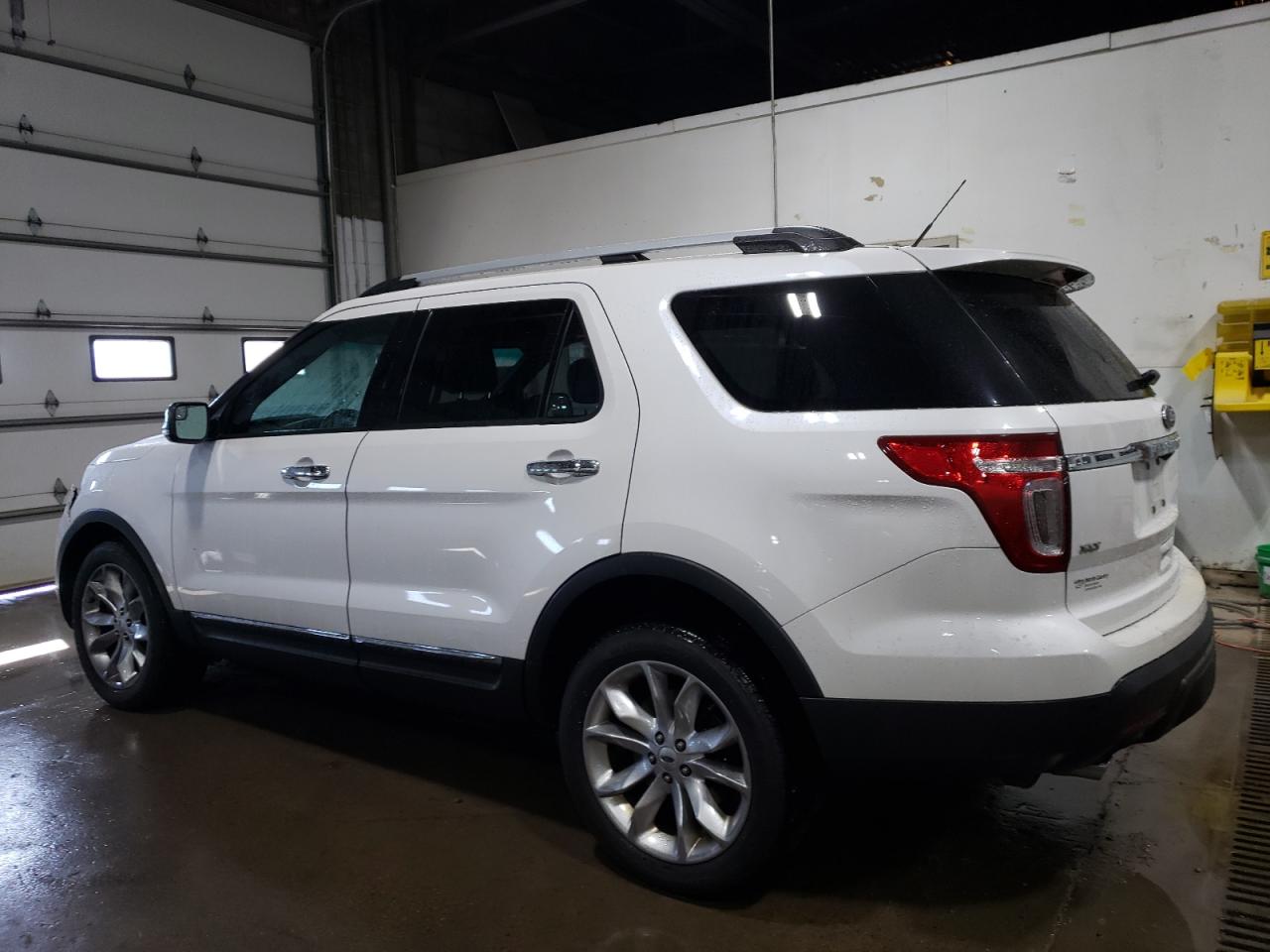 1FM5K8D83EGA32773 2014 Ford Explorer Xlt