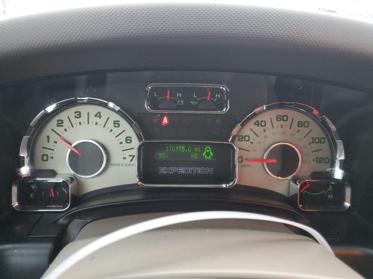 1FMJU1J55BEF44598 2011 Ford Expedition Xlt