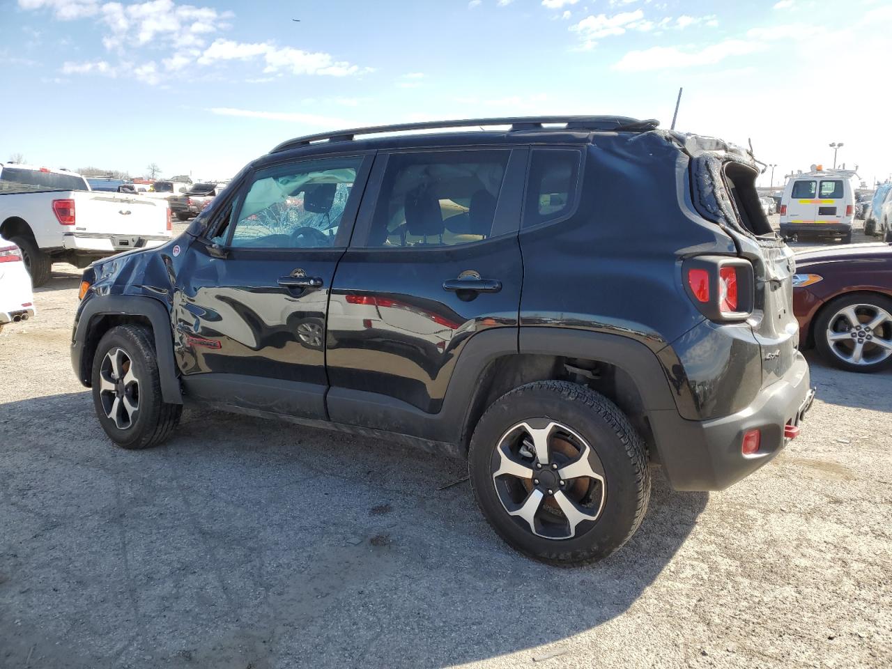 2022 Jeep Renegade Trailhawk vin: ZACNJDC12NPP01720