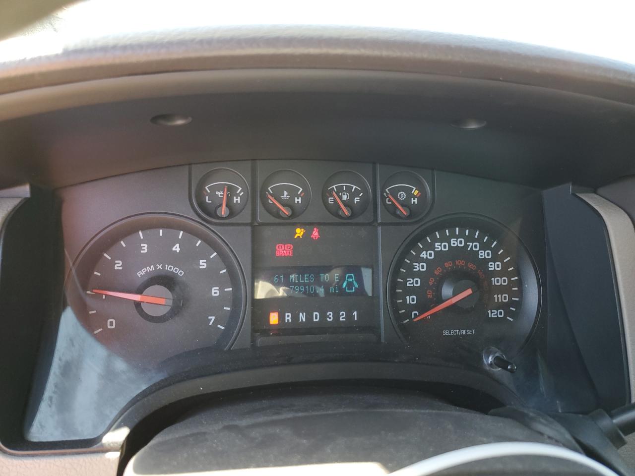 1FTMF1C88AKA38038 2010 Ford F150