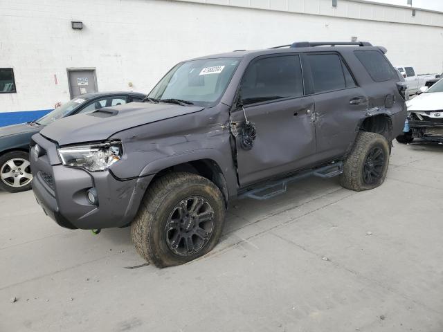 2017 TOYOTA 4RUNNER SR - JTEBU5JR6H5448146