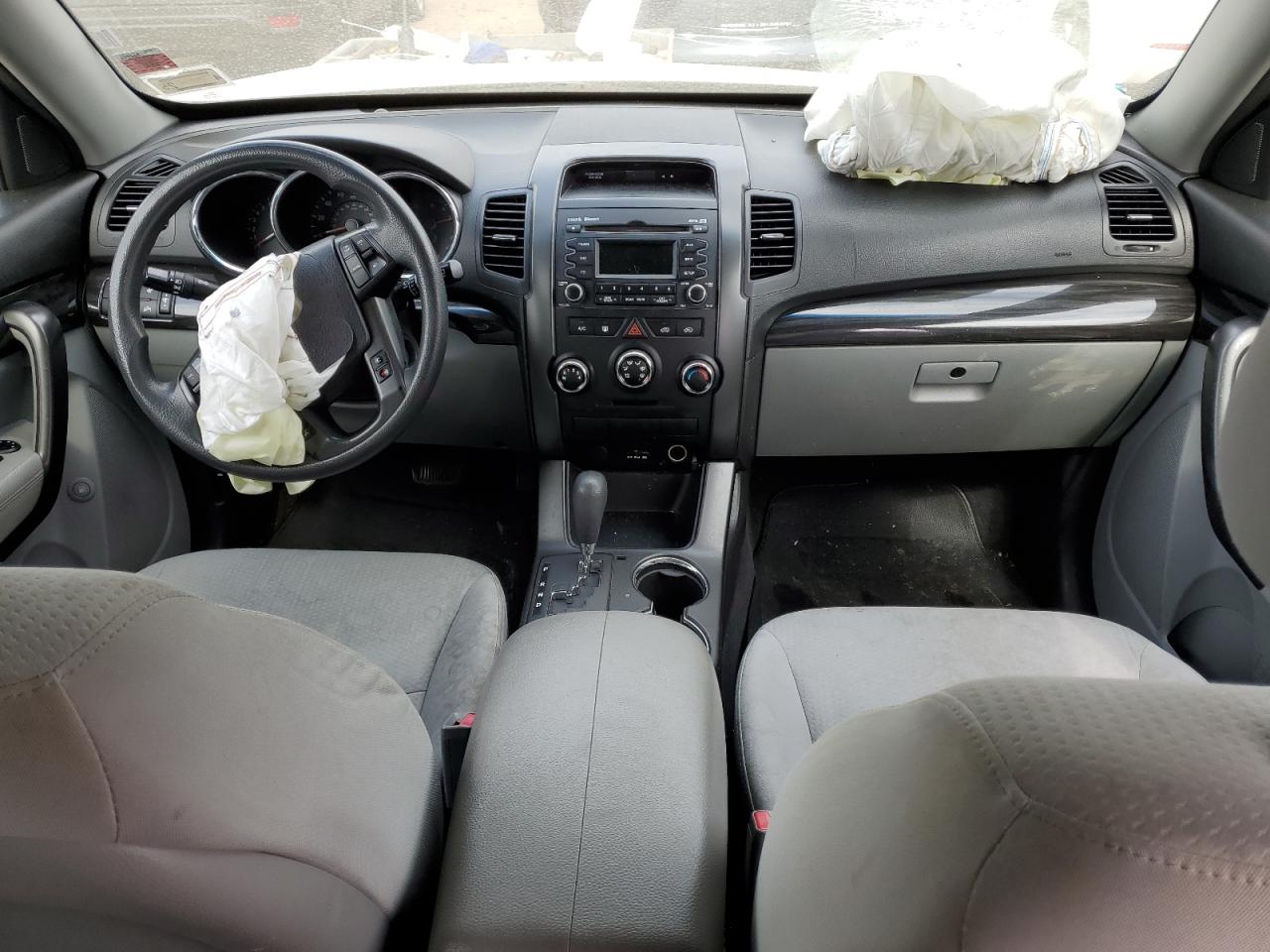 5XYKT3A1XDG377279 2013 Kia Sorento Lx