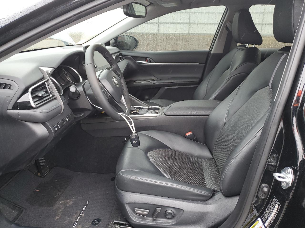 4T1F11AK5NU700170 2022 Toyota Camry Xle