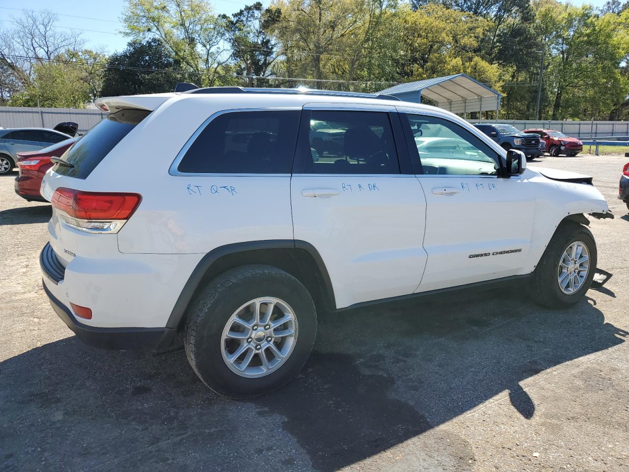 2019 Jeep Grand Cherokee Laredo vin: 1C4RJEAG5KC690326