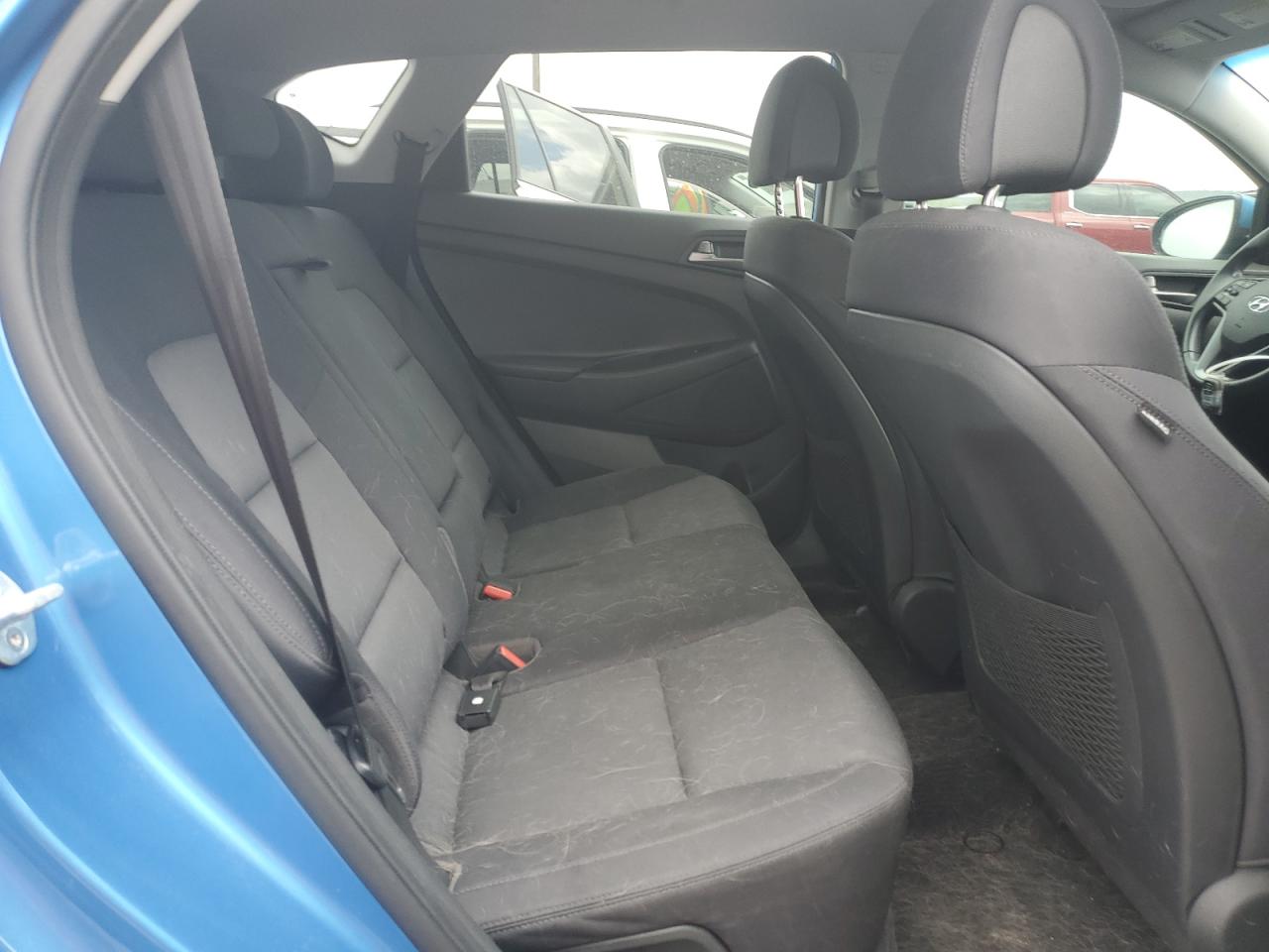 KM8J33AL0JU707840 2018 Hyundai Tucson Sport